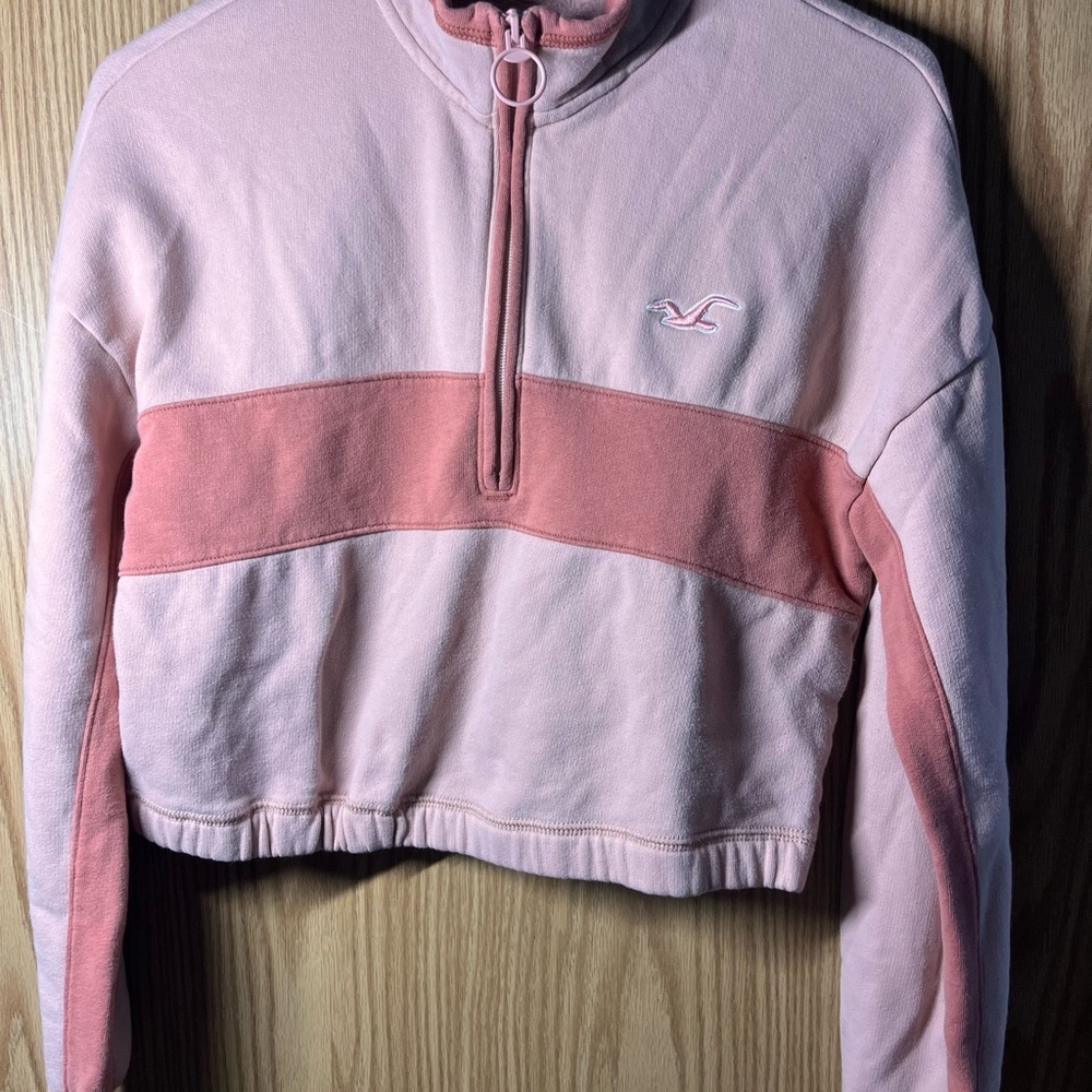 Hollister Pink Cropped Hoodie Relaxed Fit
